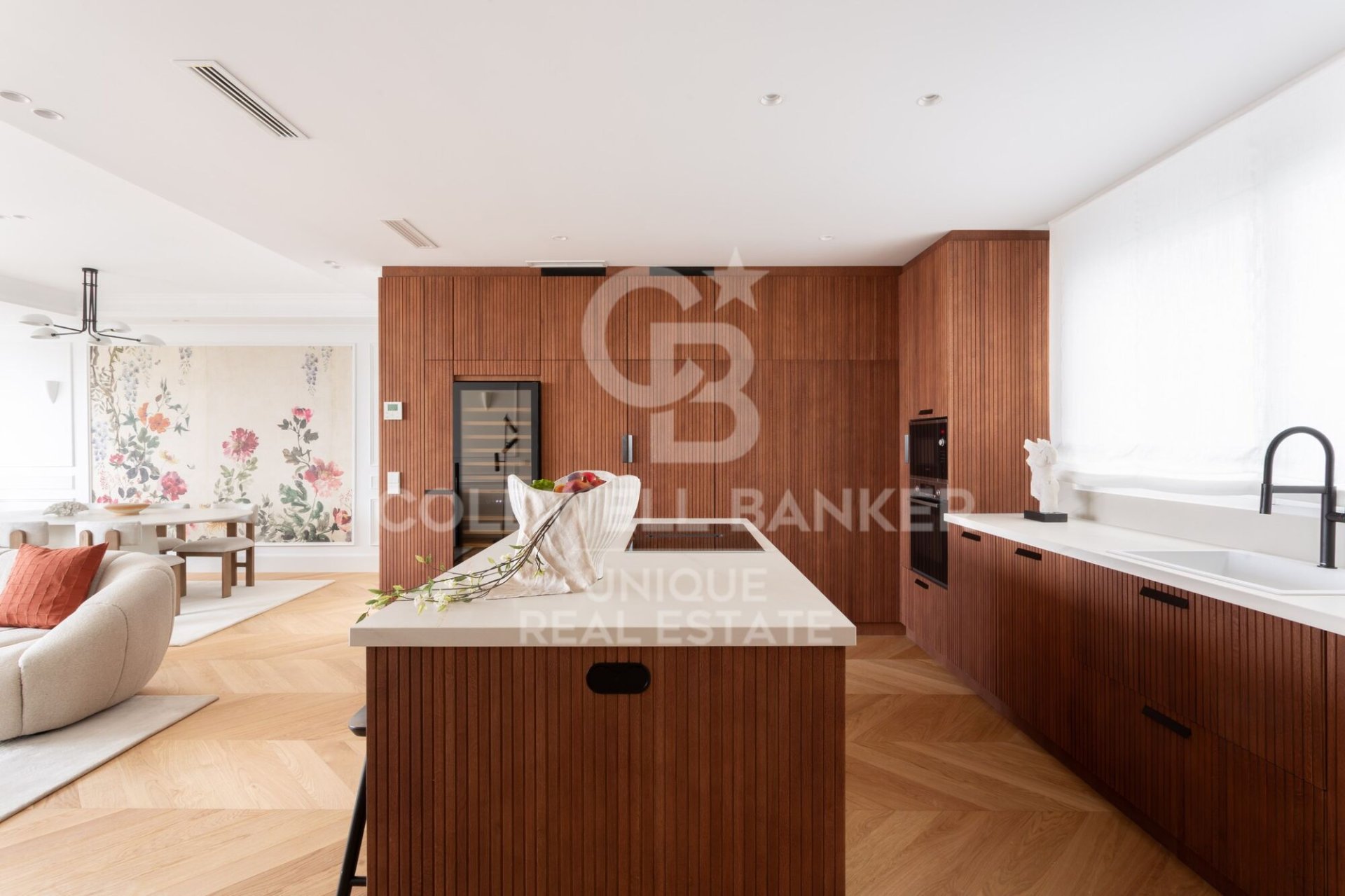 Appartamento a Madrid, Spagna 3 camere da letto, 192 mq. N° 178688