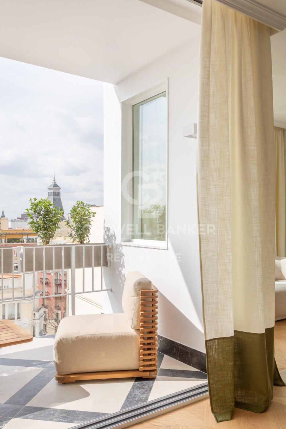 Appartamento a Madrid, Spagna 3 camere da letto, 192 mq. N° 178688