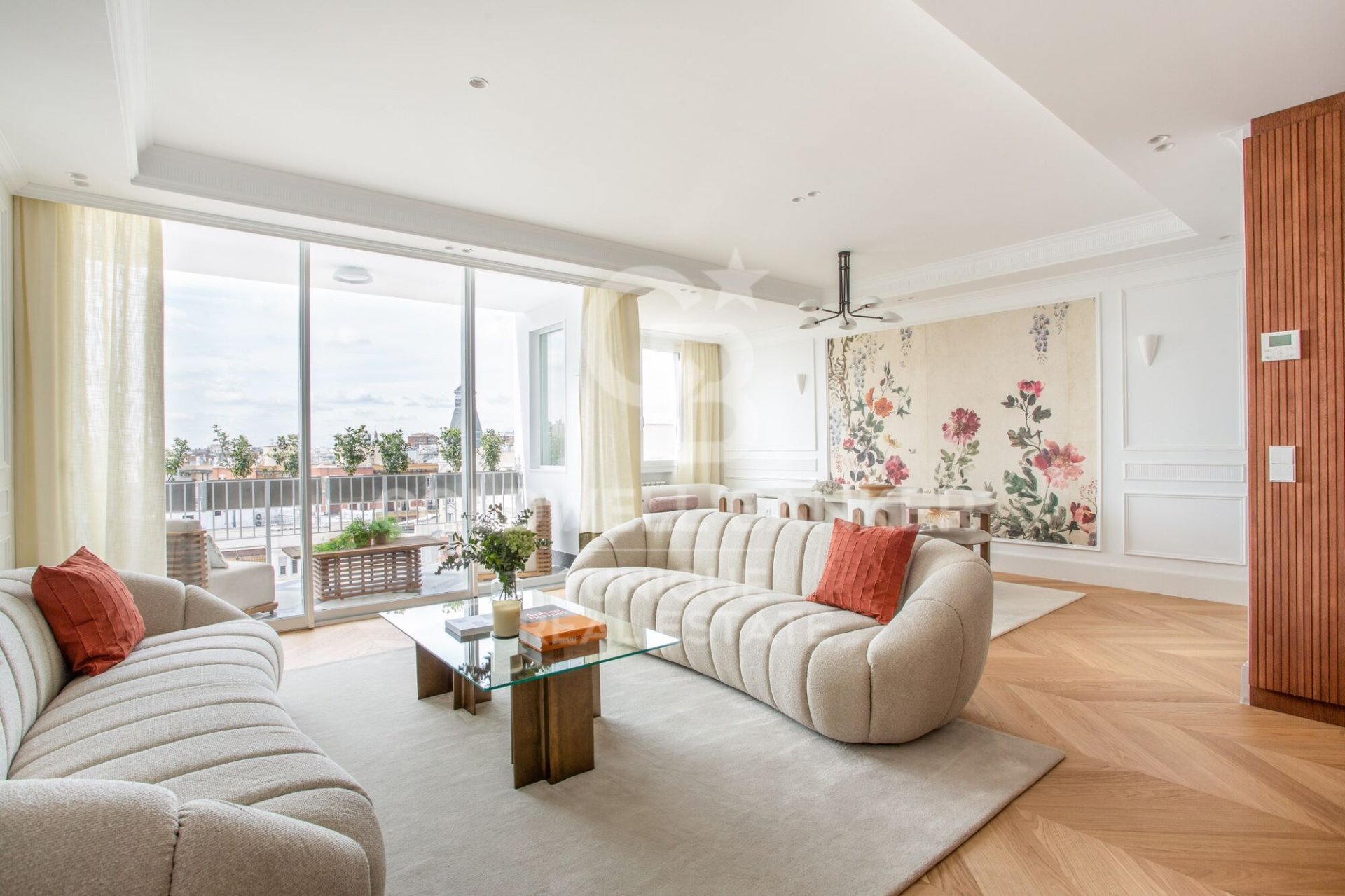 Appartamento a Madrid, Spagna 3 camere da letto, 192 mq. N° 178688