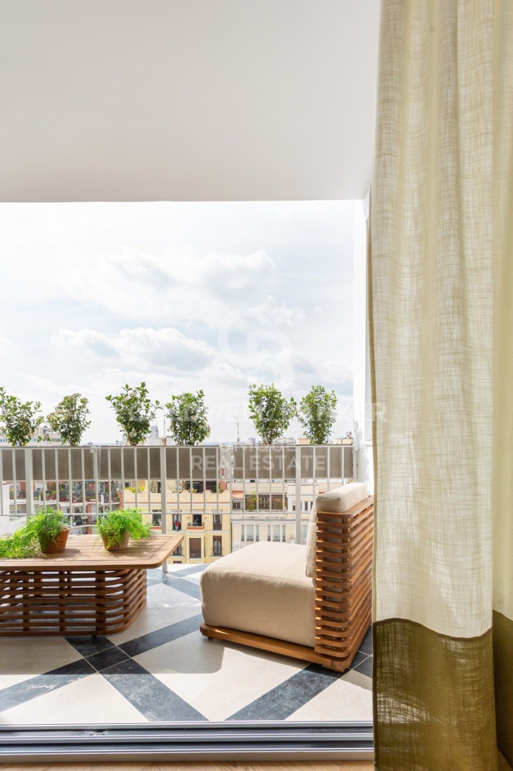 Appartamento a Madrid, Spagna 3 camere da letto, 192 mq. N° 178688
