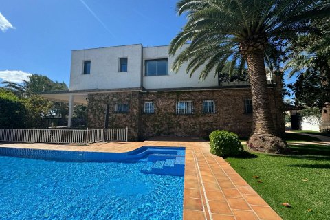 Villa for sale in Riba-roja de Turia, Valencia, Spain 4 bedrooms, 401 sq.m. No. 168859 - photo 2