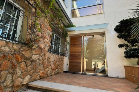 Villa for sale in Riba-roja de Turia, Valencia, Spain 4 bedrooms, 401 sq.m. No. 168859 - photo 5