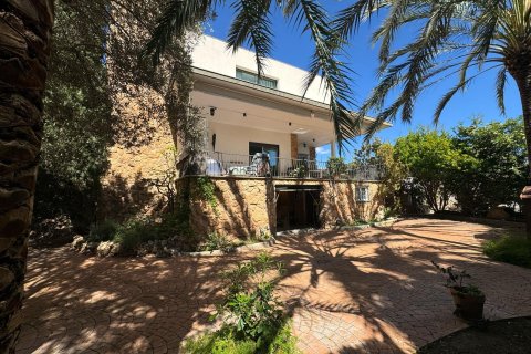 Villa for sale in Riba-roja de Turia, Valencia, Spain 4 bedrooms, 401 sq.m. No. 168859 - photo 6