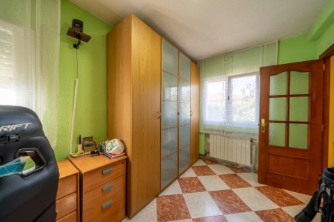 Продажа квартиры в Сан-Мартин-де-Вальдейглесиас, Мадрид, Испания 5 спален, 200м2 №168860 - фото 28