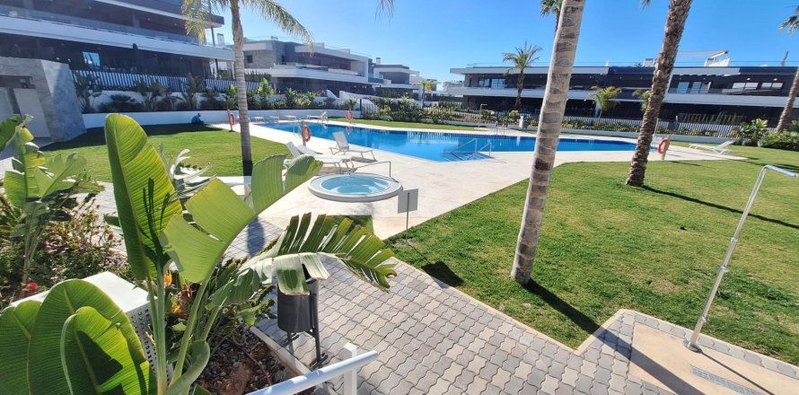 Casa a Torrevieja, Alicante, Spagna 2 camere da letto, 134 mq. N° 166027