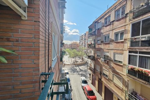 Apartamento en alquiler en Alicante, España 3 dormitorios, 85 m2 No. 166029 - foto 11