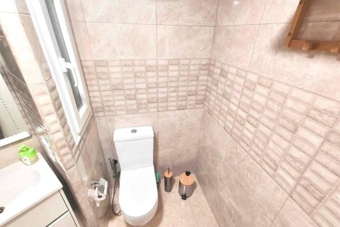 Apartamento en alquiler en Alicante, España 3 dormitorios, 85 m2 No. 166029 - foto 6