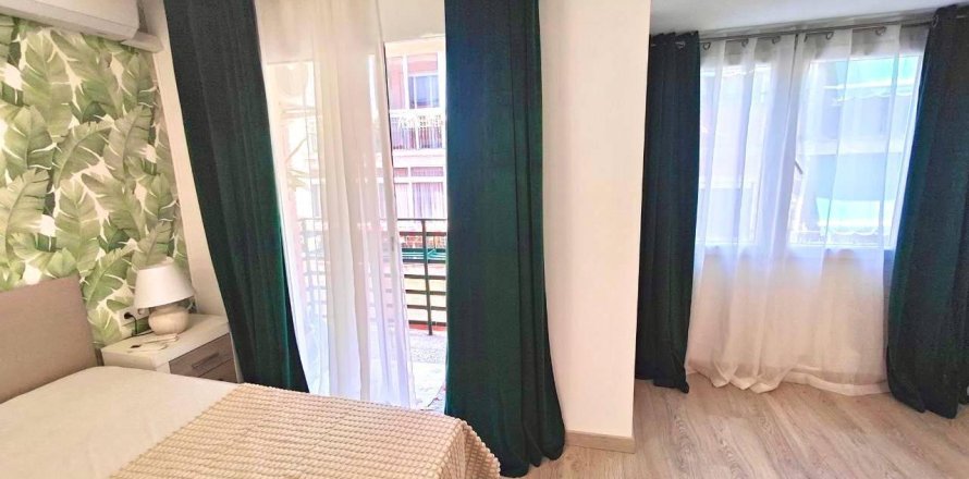 Apartamento en Alicante, España 3 dormitorios, 85 m2 No. 166029