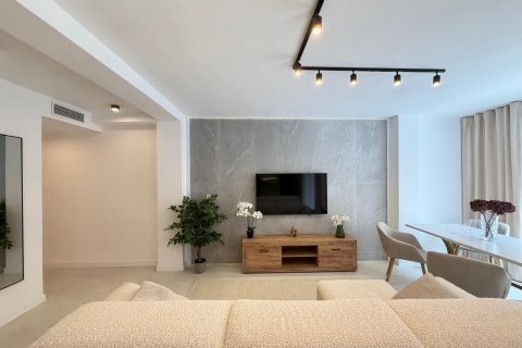 Huoneisto myytävänä Torrevieja, Alicante, Espanja, 4 makuuhuonetta, 107 m2 No. 166028 - kuva 22