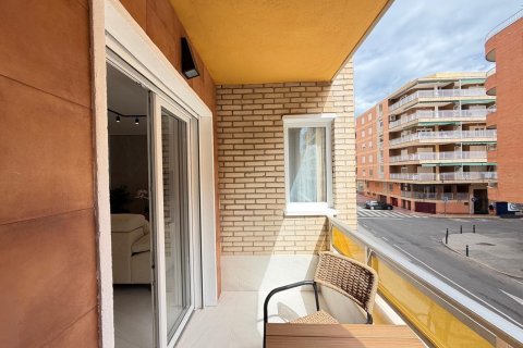 Huoneisto myytävänä Torrevieja, Alicante, Espanja, 4 makuuhuonetta, 107 m2 No. 166028 - kuva 28