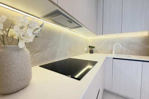 Huoneisto myytävänä Torrevieja, Alicante, Espanja, 4 makuuhuonetta, 107 m2 No. 166028 - kuva 20