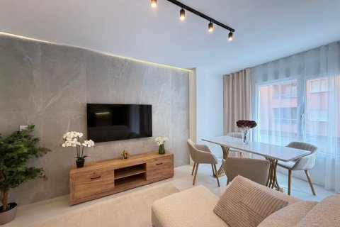 Huoneisto myytävänä Torrevieja, Alicante, Espanja, 4 makuuhuonetta, 107 m2 No. 166028 - kuva 23