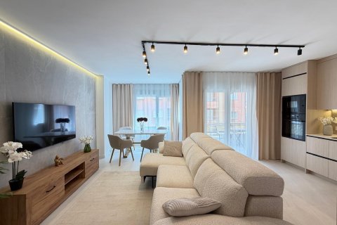 Huoneisto myytävänä Torrevieja, Alicante, Espanja, 4 makuuhuonetta, 107 m2 No. 166028 - kuva 6