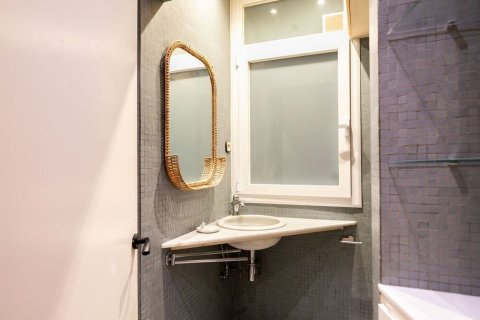 Apartament w Barcelona, Hiszpania 1 sypialnia, 89 mkw. nr 167838 – zdjęcie 16