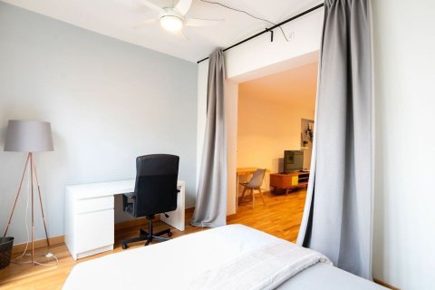 Apartament w Barcelona, Hiszpania 1 sypialnia, 89 mkw. nr 167838 – zdjęcie 14