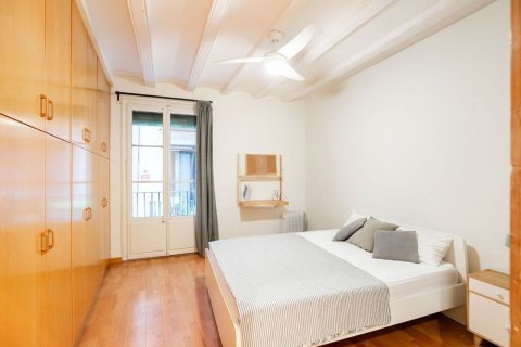 Apartament w Barcelona, Hiszpania 1 sypialnia, 89 mkw. nr 167838 – zdjęcie 18