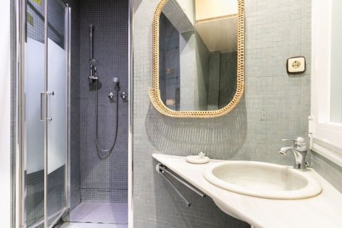 Apartament w Barcelona, Hiszpania 1 sypialnia, 89 mkw. nr 167838 – zdjęcie 15