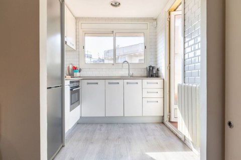 Apartamento en venta en Barcelona, España 1 dormitorio, 64 m2 No. 167835 - foto 8