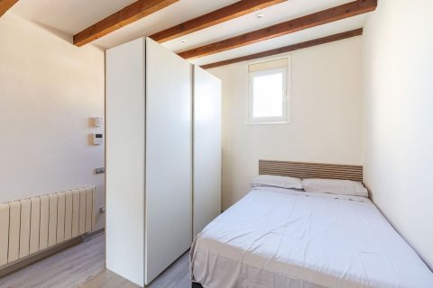 Apartamento en venta en Barcelona, España 1 dormitorio, 64 m2 No. 167835 - foto 7