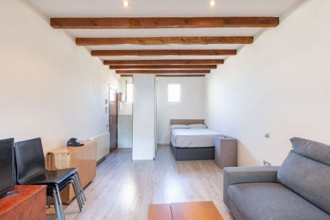 Apartamento en venta en Barcelona, España 1 dormitorio, 64 m2 No. 167835 - foto 4