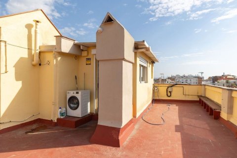 Apartamento en venta en Barcelona, España 1 dormitorio, 64 m2 No. 167835 - foto 17