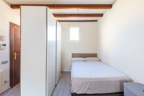 Apartamento en venta en Barcelona, España 1 dormitorio, 64 m2 No. 167835 - foto 6