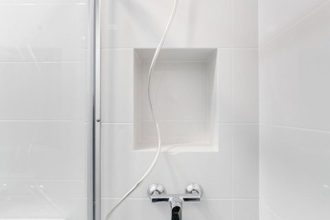 Apartament w Barcelona, Hiszpania 2 sypialnie, 50 mkw. nr 167837 – zdjęcie 23