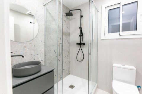 Apartament w Barcelona, Hiszpania 2 sypialnie, 58 mkw. nr 167836 – zdjęcie 17