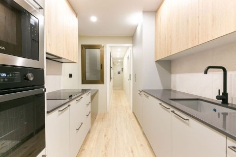Apartament w Barcelona, Hiszpania 2 sypialnie, 58 mkw. nr 167836 – zdjęcie 12