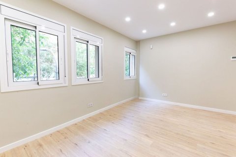 Apartament w Barcelona, Hiszpania 2 sypialnie, 58 mkw. nr 167836