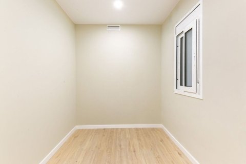 Apartament w Barcelona, Hiszpania 2 sypialnie, 58 mkw. nr 167836 – zdjęcie 19
