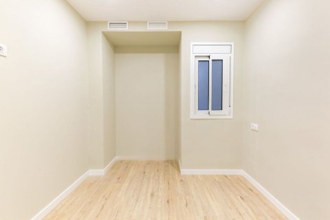 Apartament w Barcelona, Hiszpania 2 sypialnie, 58 mkw. nr 167836 – zdjęcie 14