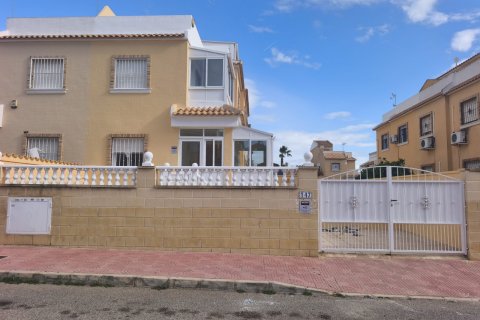 Villa in vendita a Ciudad Quesada, Alicante, Spagna 3 camere da letto, 104 mq. N° 150144 - foto 2