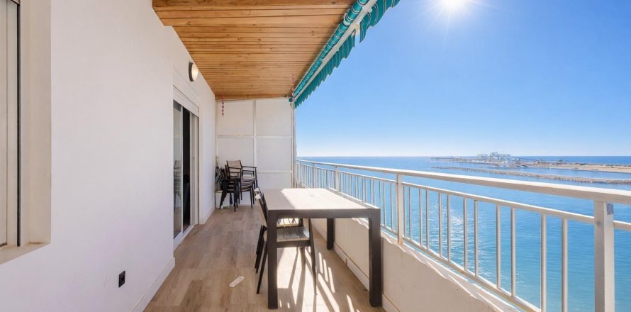 Dzīvoklis Torrevieja, Alicante, Spānijā 3 istabas, 94 m2 Nr. 150140