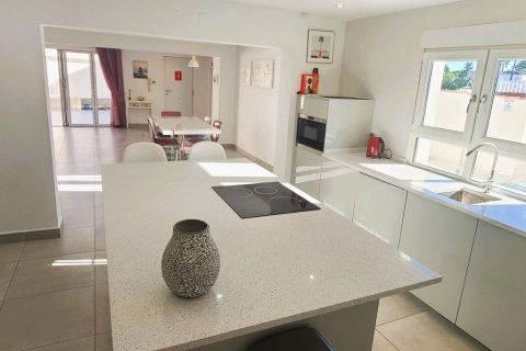 Villa pārdošanā Torrevieja, Alicante, Spānijā 4 istabas, 140 m2 Nr. 150141 - attēls 23