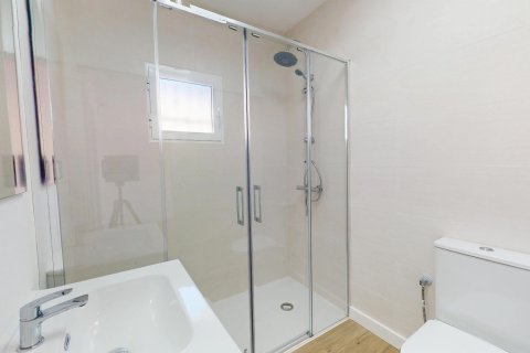 Bungalow for sale in Alicante, Spain 2 bedrooms, 58 sq.m. No. 150145 - photo 18