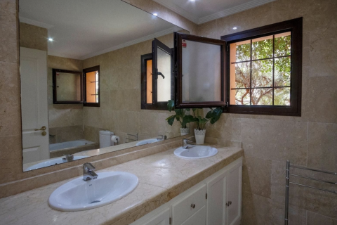 Wohnung zum Verkauf Estepona, Malaga, Spanien 2 Schlafzimmer, 91 m2 Nr. 119622 - Foto 17