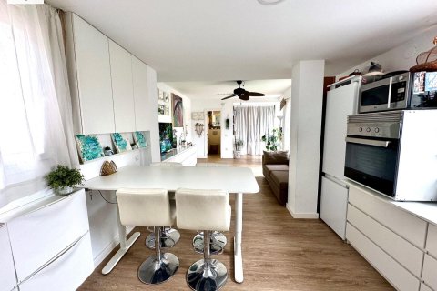 Penthouse for sale in Valencia, Spain 1 bedroom, 105 sq.m. No. 177499 - photo 9