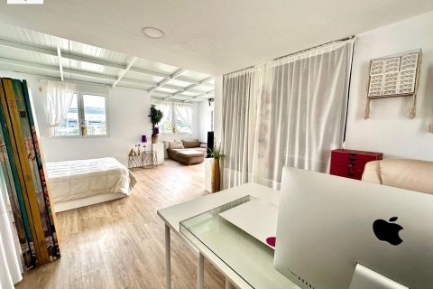 Penthouse for sale in Valencia, Spain 1 bedroom, 105 sq.m. No. 177499 - photo 11