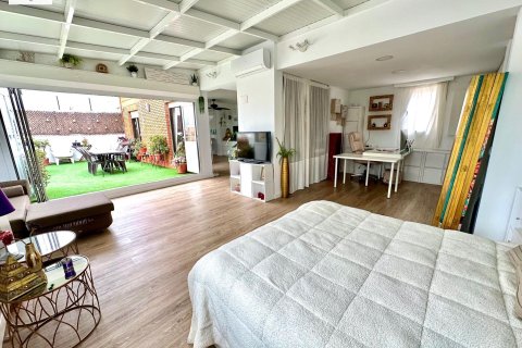 Penthouse for sale in Valencia, Spain 1 bedroom, 105 sq.m. No. 177499 - photo 17