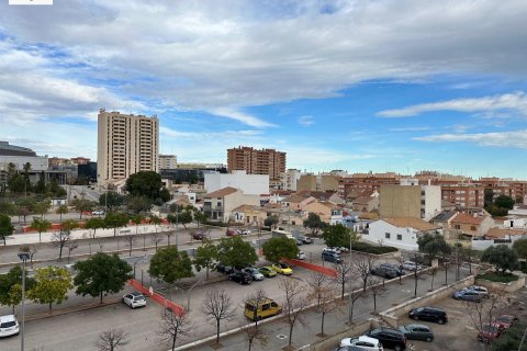 Penthouse for sale in Valencia, Spain 1 bedroom, 105 sq.m. No. 177499 - photo 4