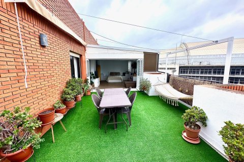 Penthouse for sale in Valencia, Spain 1 bedroom, 105 sq.m. No. 177499 - photo 12