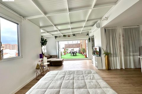 Penthouse for sale in Valencia, Spain 1 bedroom, 105 sq.m. No. 177499 - photo 7