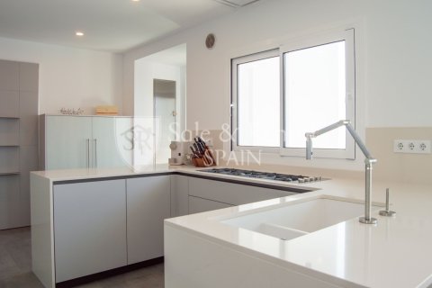 House for sale in Lloret de Mar, Girona, Spain 3 bedrooms, 200 sq.m. No. 168990 - photo 25