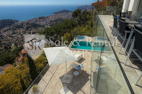 House for sale in Lloret de Mar, Girona, Spain 3 bedrooms, 200 sq.m. No. 168990 - photo 18