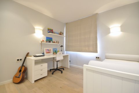 Продажа дома в Сан-Андреу-де-Льяванерес, Барселона, Испания 7 спален,  №141306 - фото 22