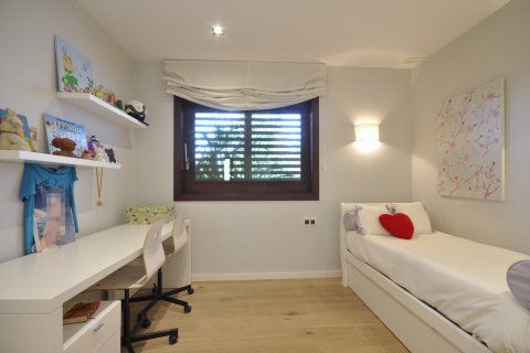 Продажа дома в Сан-Андреу-де-Льяванерес, Барселона, Испания 7 спален,  №141306 - фото 15