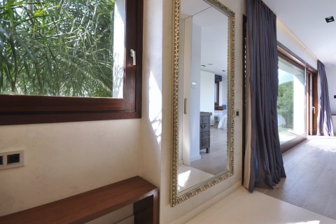 Продажа дома в Сан-Андреу-де-Льяванерес, Барселона, Испания 7 спален,  №141306 - фото 25