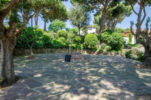 Hus till salu i Sant Andreu de Llavaneres, Barcelona, Spanien 9 sovrum,  Nr. 141304 - foto 14