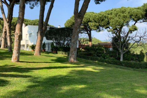 Hus till salu i Sant Andreu de Llavaneres, Barcelona, Spanien 9 sovrum,  Nr. 141304 - foto 2